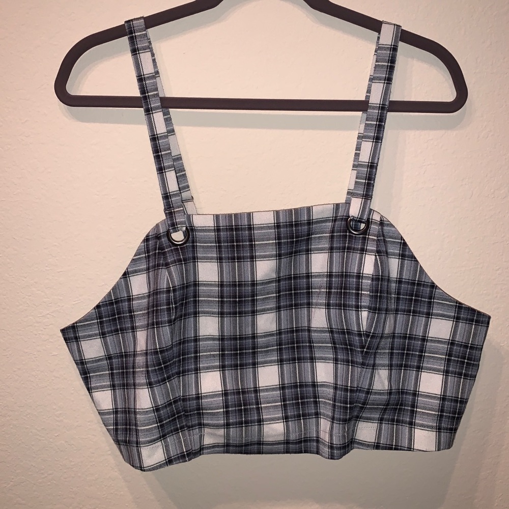 WILD FABLE plaid crop top